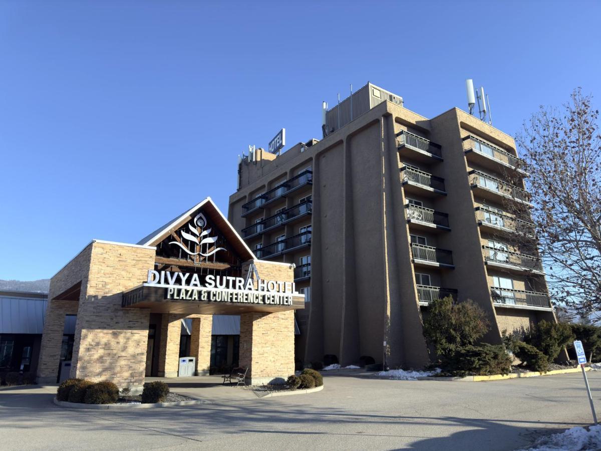 Divya Sutra Plaza And Conference Centre, Vernon, Bc Dış mekan fotoğraf